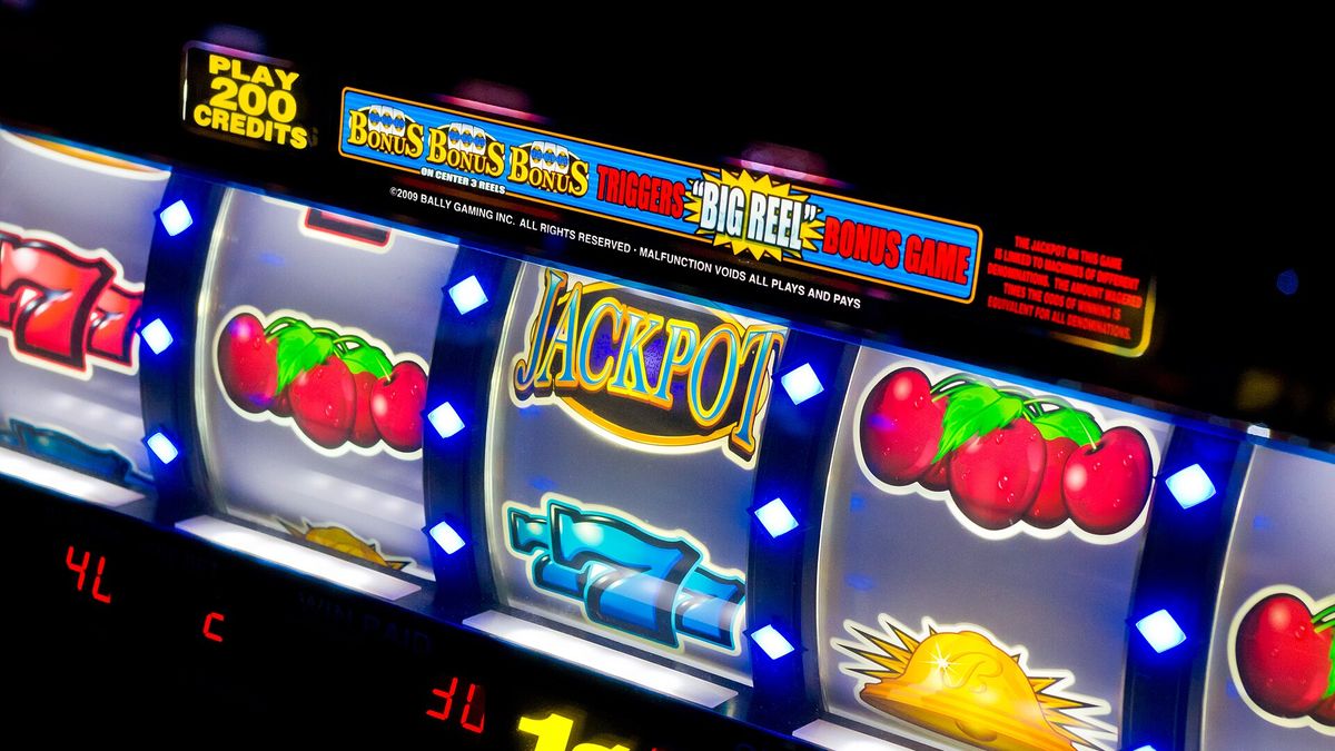 Slot machine reels